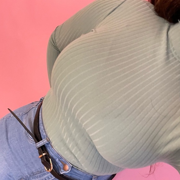 WOMEN SAGE GREENBAY RIBBED LONG SLEEVE MOCK NECK THONG BODYSUIT - Picture 3 of 6